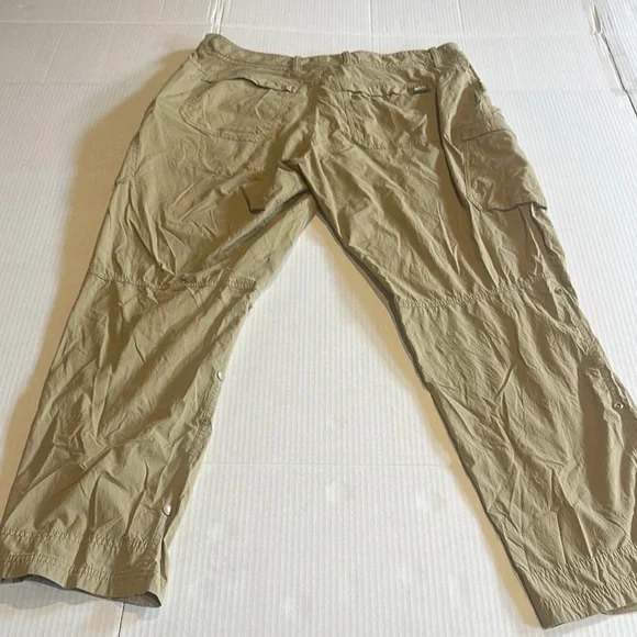 REI Relaxed Tan Cargo Pants with Relaxed Fit multiple pockets adjustable belt - Picture 8 of 14